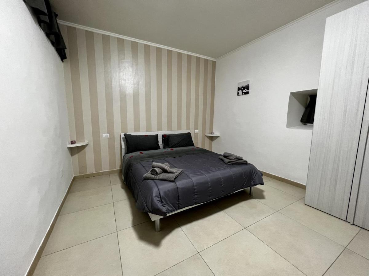Centro Storico Napoli Suite Exterior photo